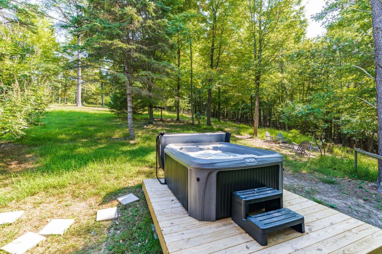 Morton Grove River Access Cabin With Hot Tub, Fire Pit, & Wifi! מראה חיצוני תמונה