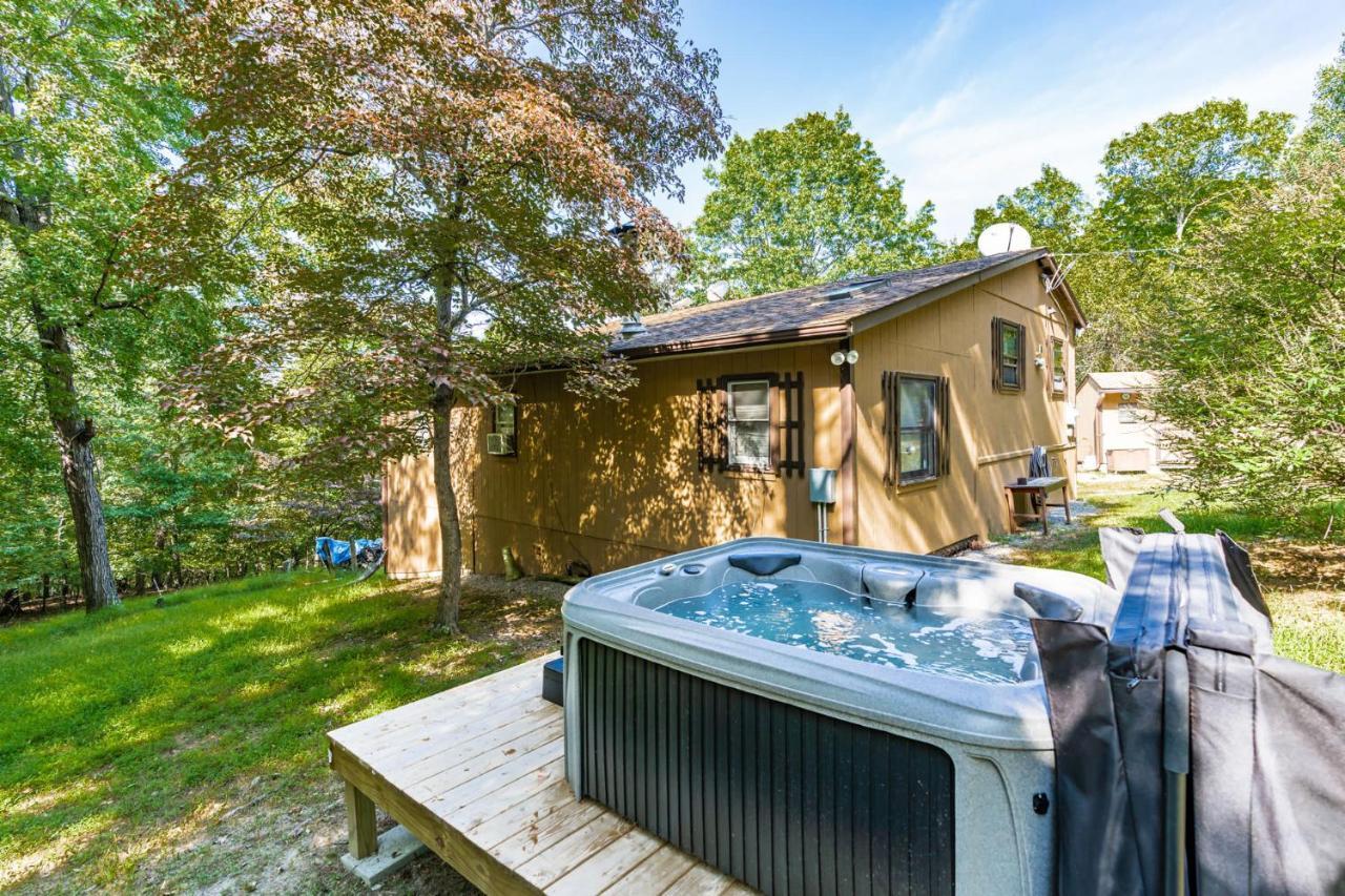 Morton Grove River Access Cabin With Hot Tub, Fire Pit, & Wifi! מראה חיצוני תמונה